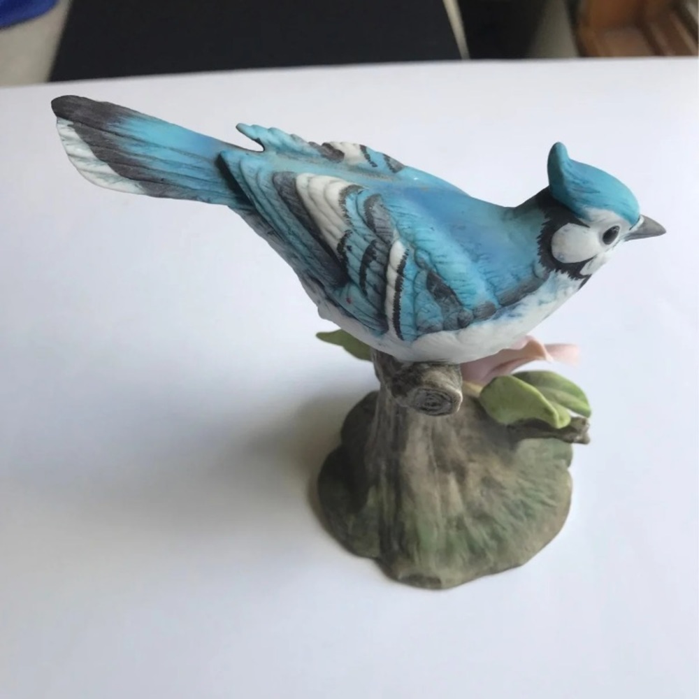 Blue Jay Andrea by Sadek Figurine